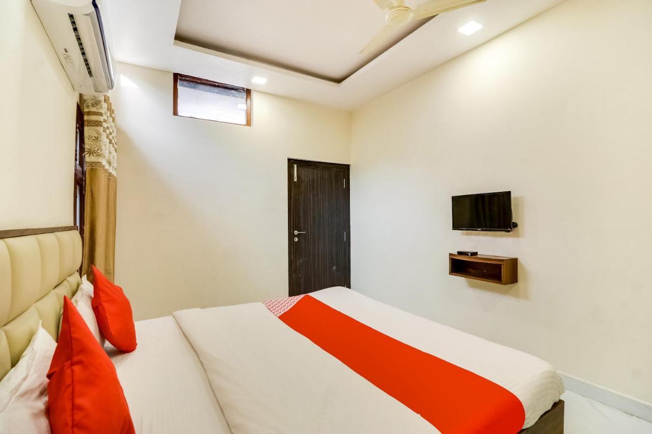 Bilāspur Oyo 28789 Hotel Adarsh מראה חיצוני תמונה