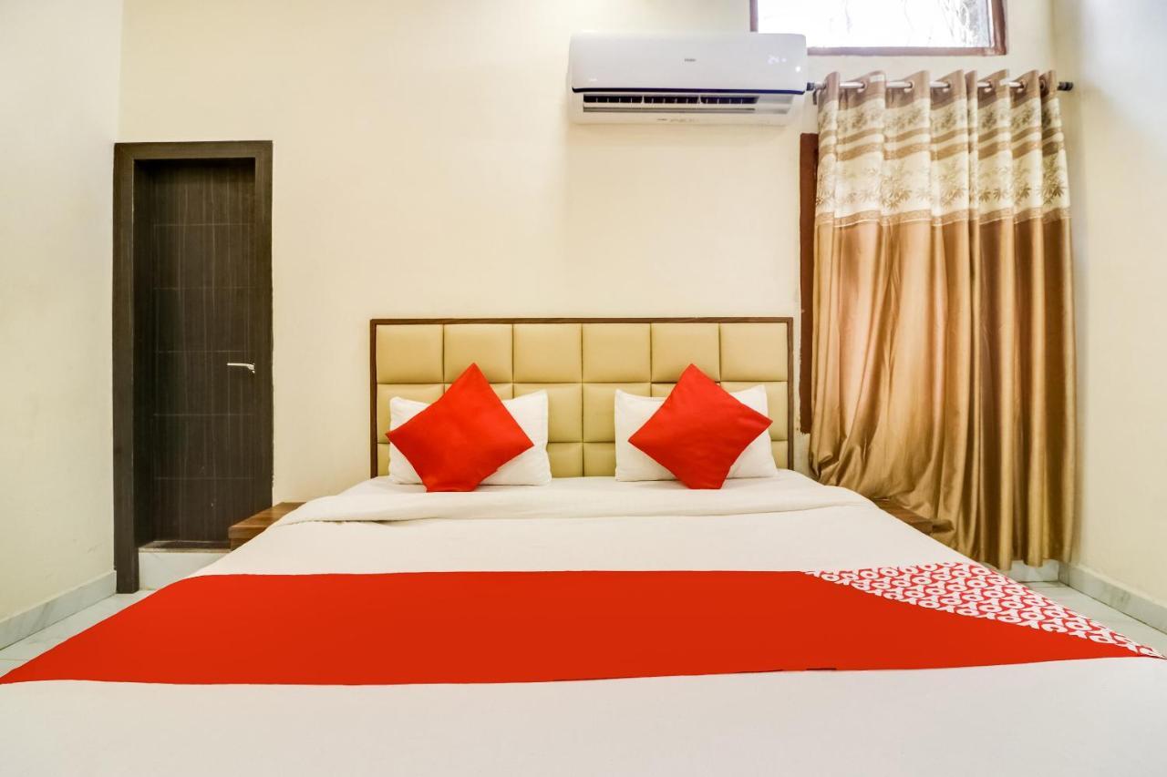 Bilāspur Oyo 28789 Hotel Adarsh מראה חיצוני תמונה