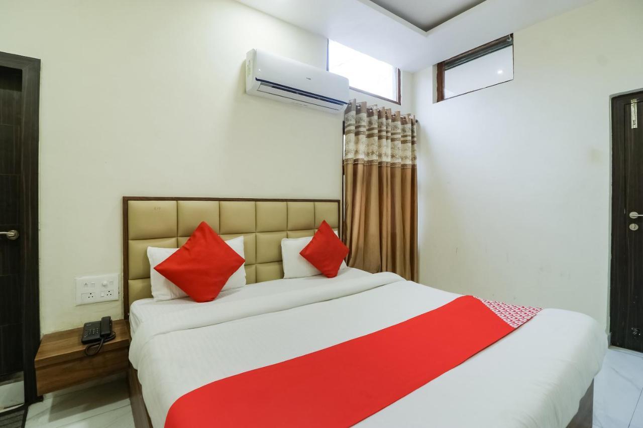 Bilāspur Oyo 28789 Hotel Adarsh מראה חיצוני תמונה